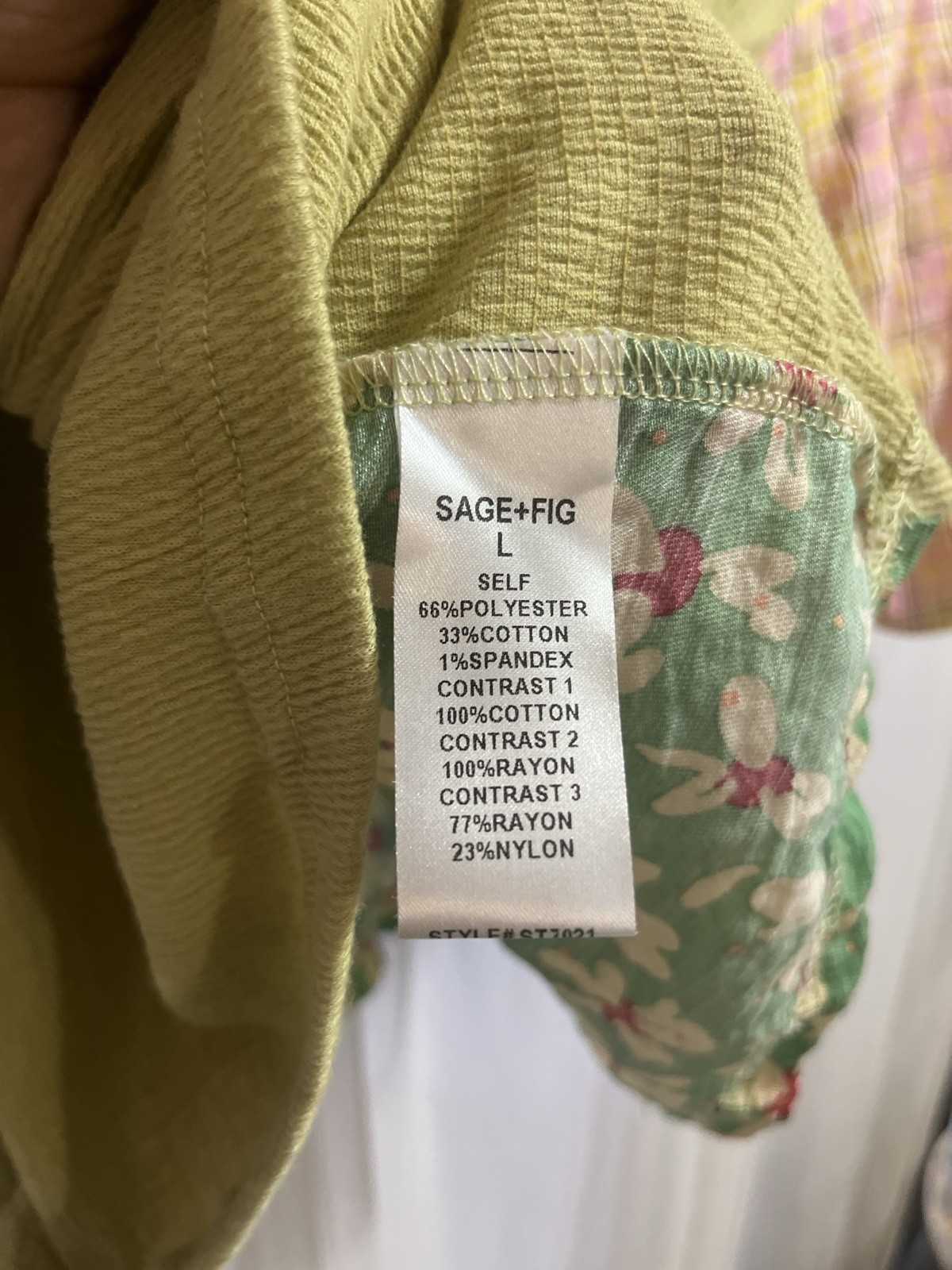Sage & Fig Green Oversized V-Neck Women’s Top boho country Size large prairie