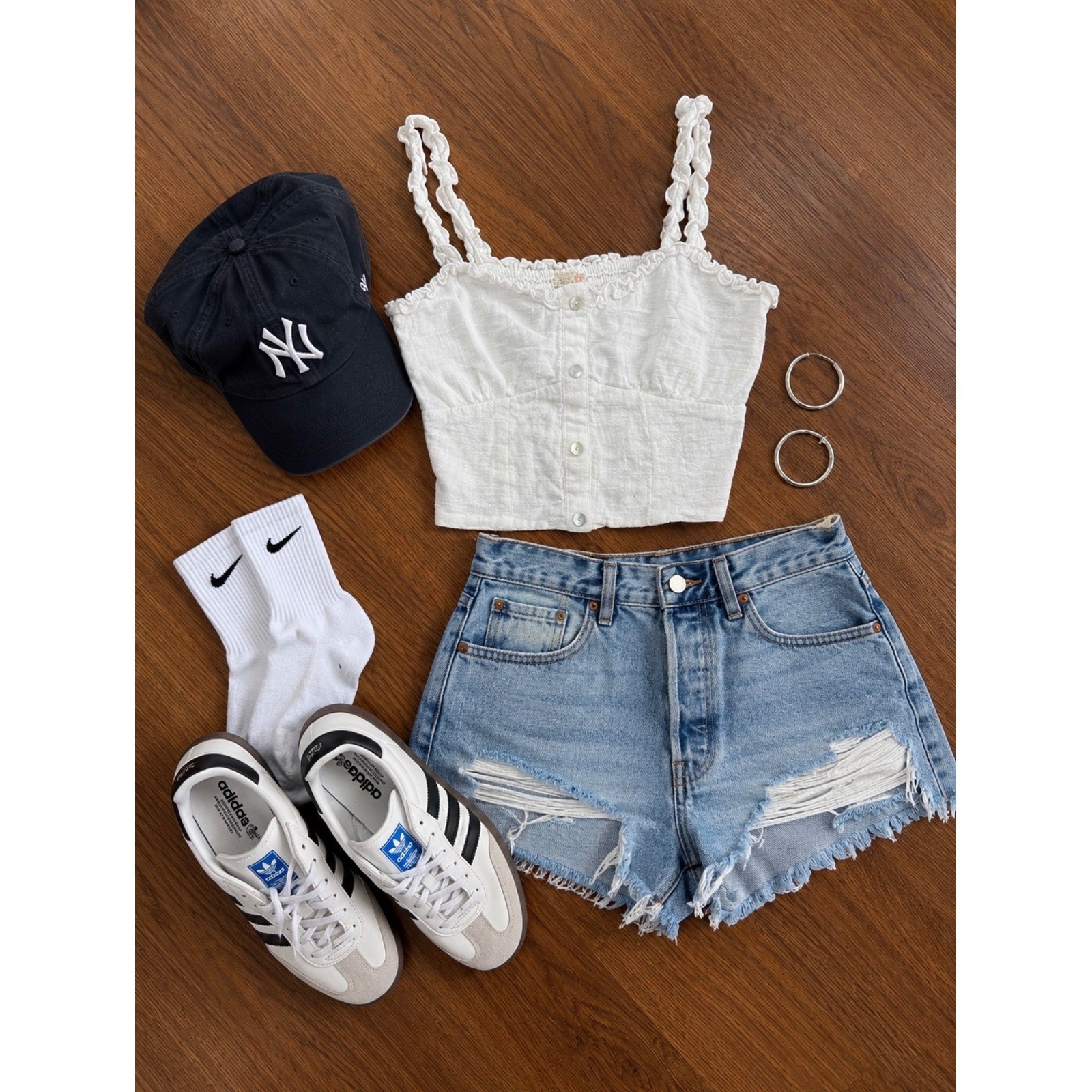 Gilli White Textured Button Down Ruffle Crop Top Camisole Small