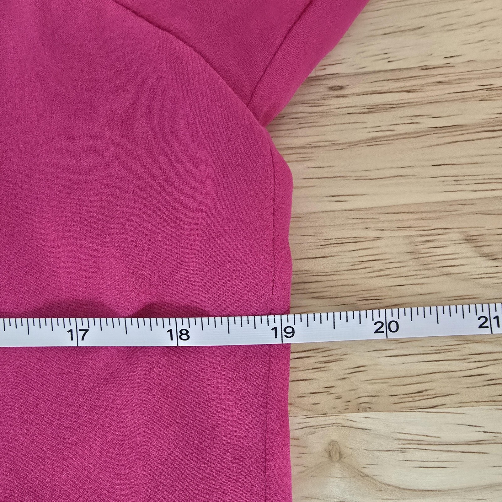 Alice + Olivia Shirt Womens Medium Pink 100% Silk Bell Sleeve Back Zip Blouse
