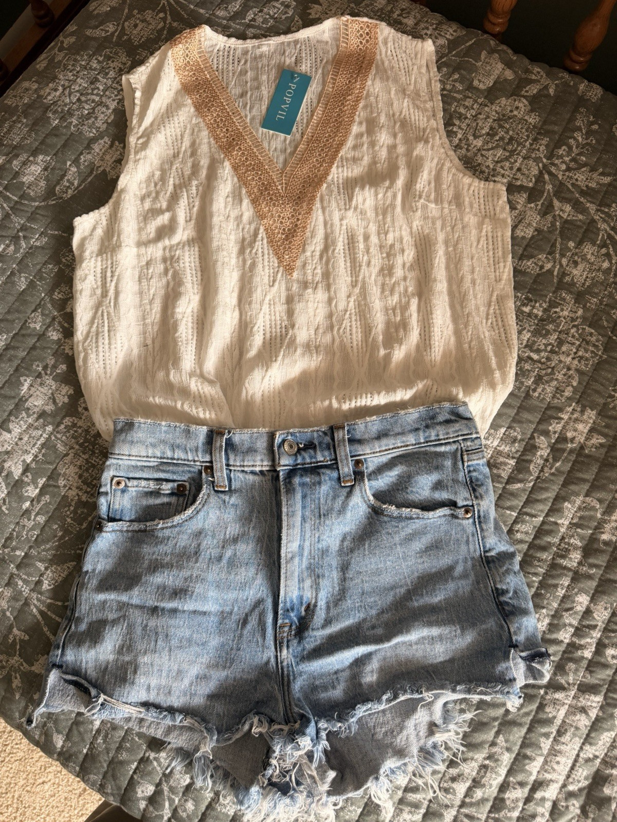 Popvil White/Beige Solid Knit Crochet Trim Sleeveless V-Neck Tank, L