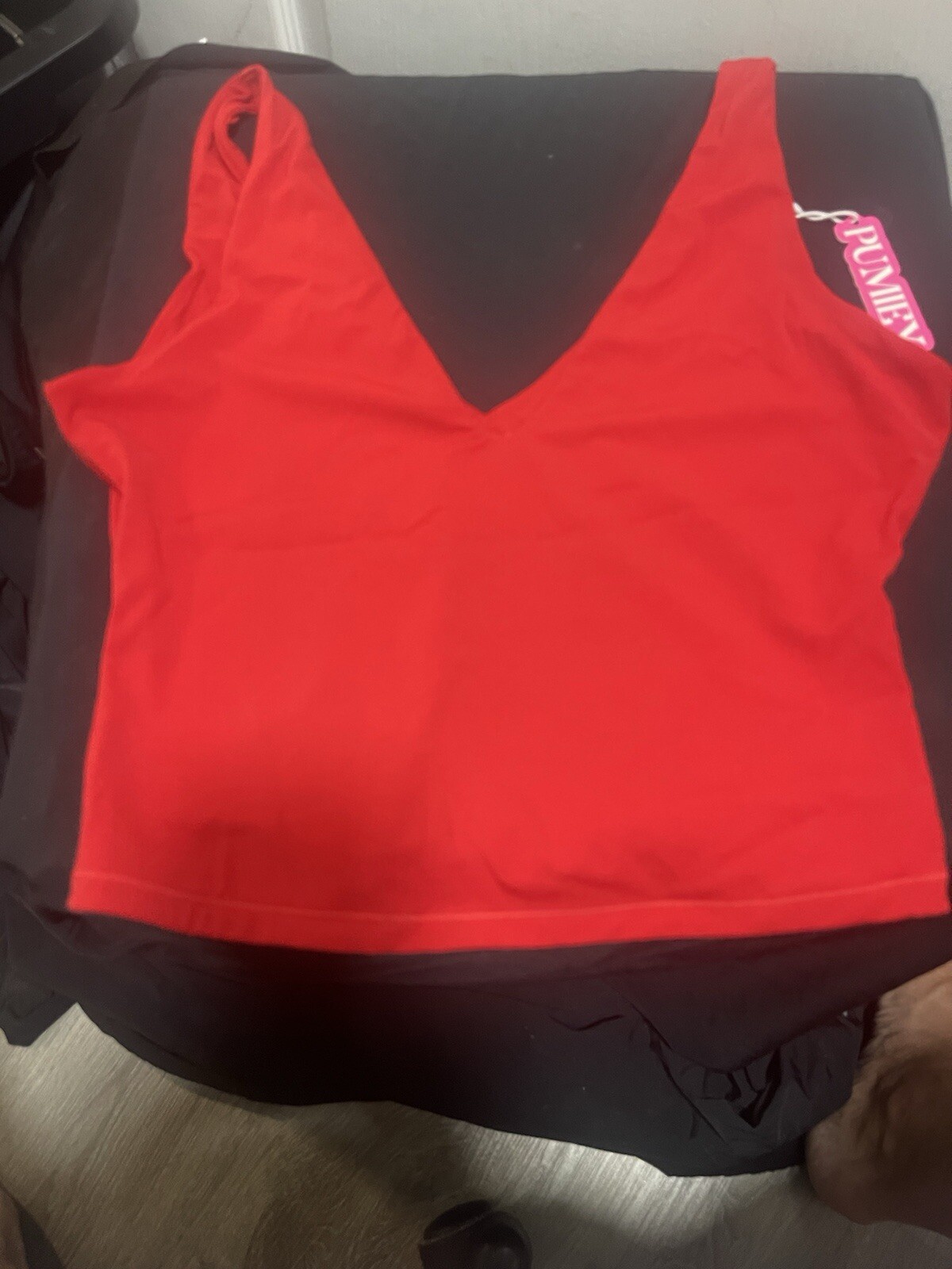 PUMIEY Women’s V-Neck Size MEDIUM Sleeveless Cropped Tank Top**RED