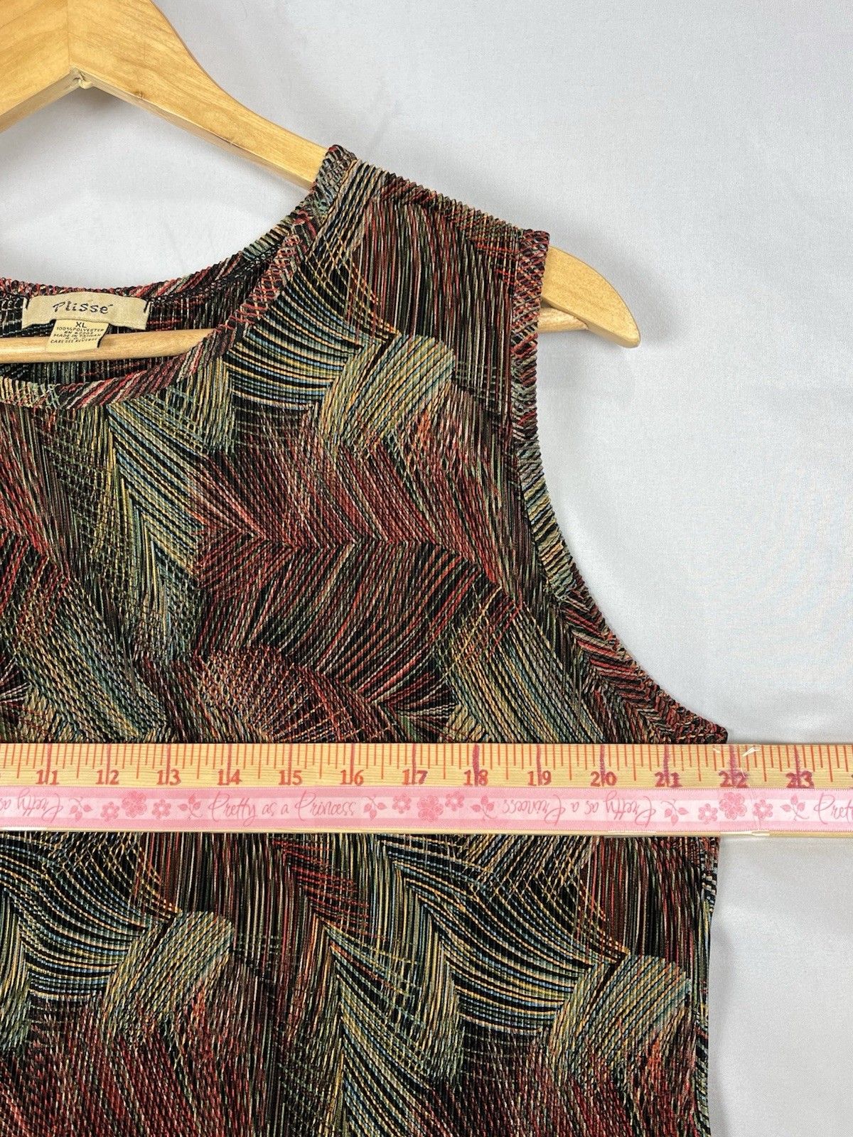PLISSE’ Sleeveless Pleated Crinkle y2k 90s vintage Top Size XL Multi Color