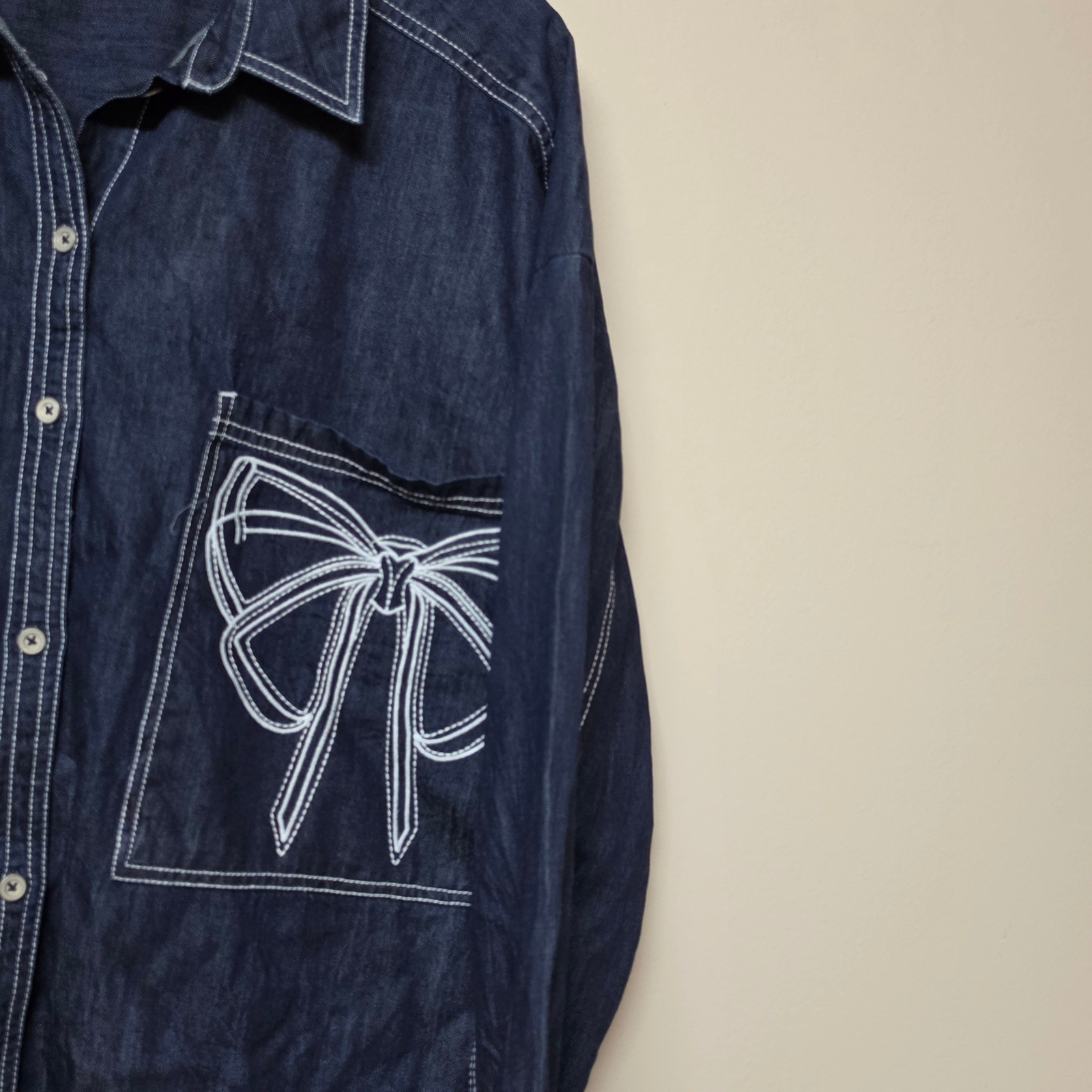 Pilcro Anthropologie Denim Bow Embroidered Oversized Button Down Shirt XL Indigo
