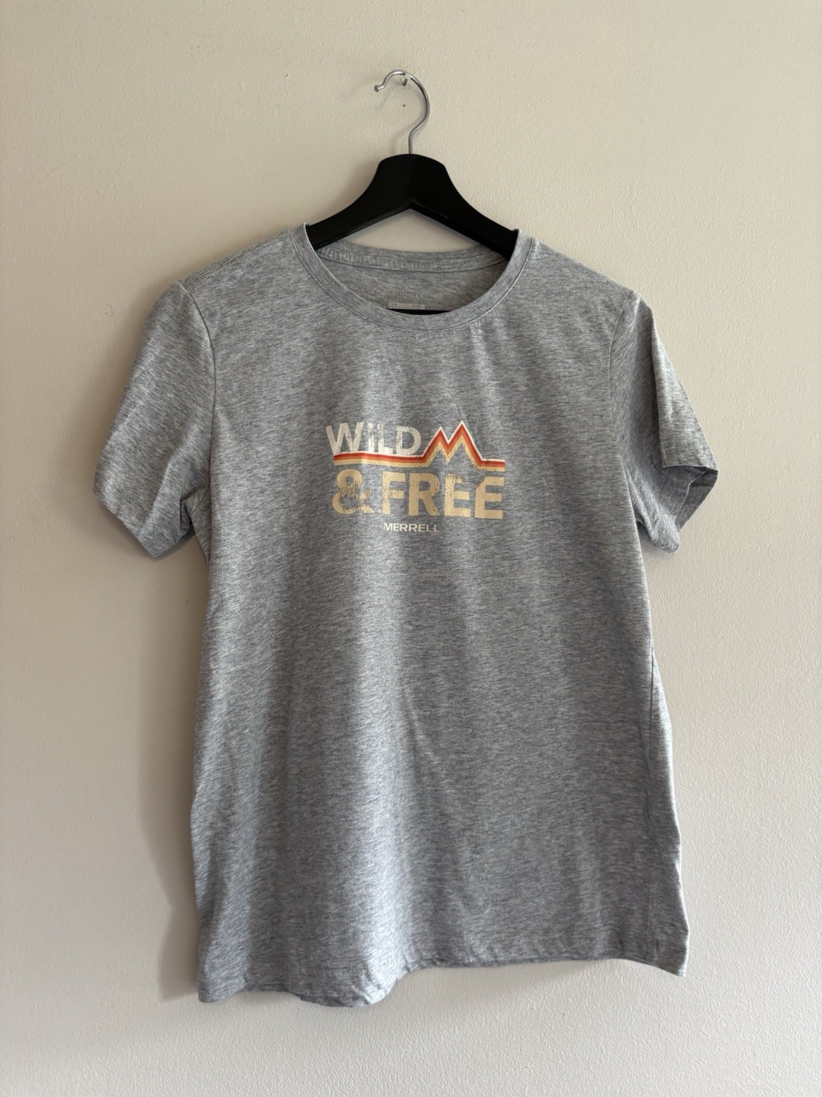 Merrell Women’s Wild & Free Grey Short Sleeved T Shirt Medium M