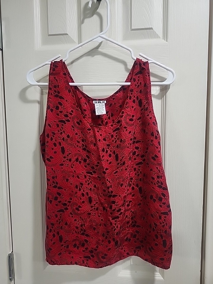 Vintage SILX 100% Silk Tank Top Womens L Red Black Paisley Sleeveless Blouse