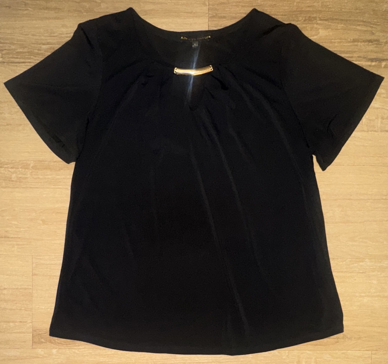 Always Indigo Women’s Black Scoop Neck Short Sleeve Metal Accent Blouse, M