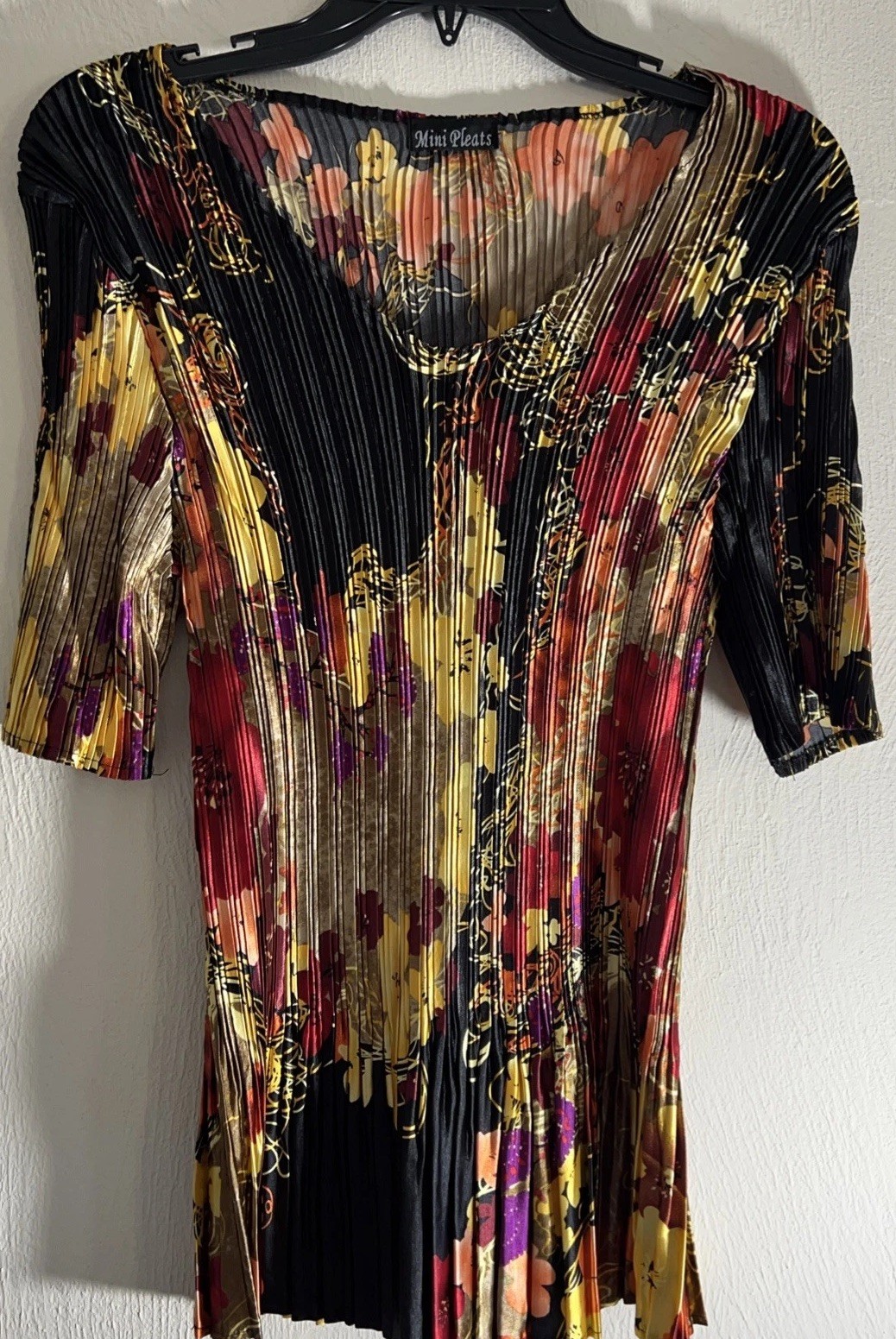 Mini Pleat Women Top Abstract Accordion Pleated Stretch Satin Y2K Retro 80s 90s
