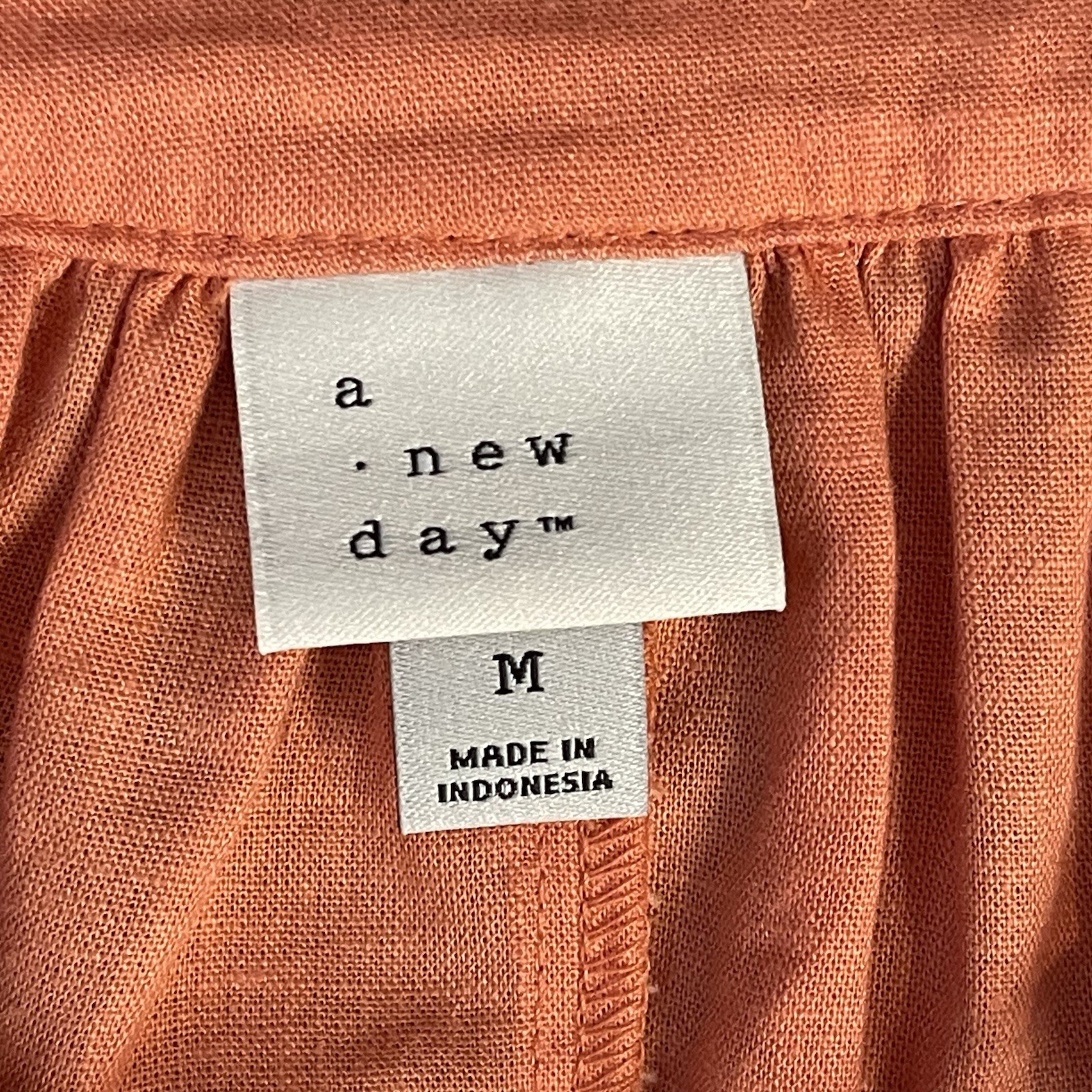 A New Day Hi Lo Orange Solid Tie Round Neck Woven Linen/Rayon Blouse Women M