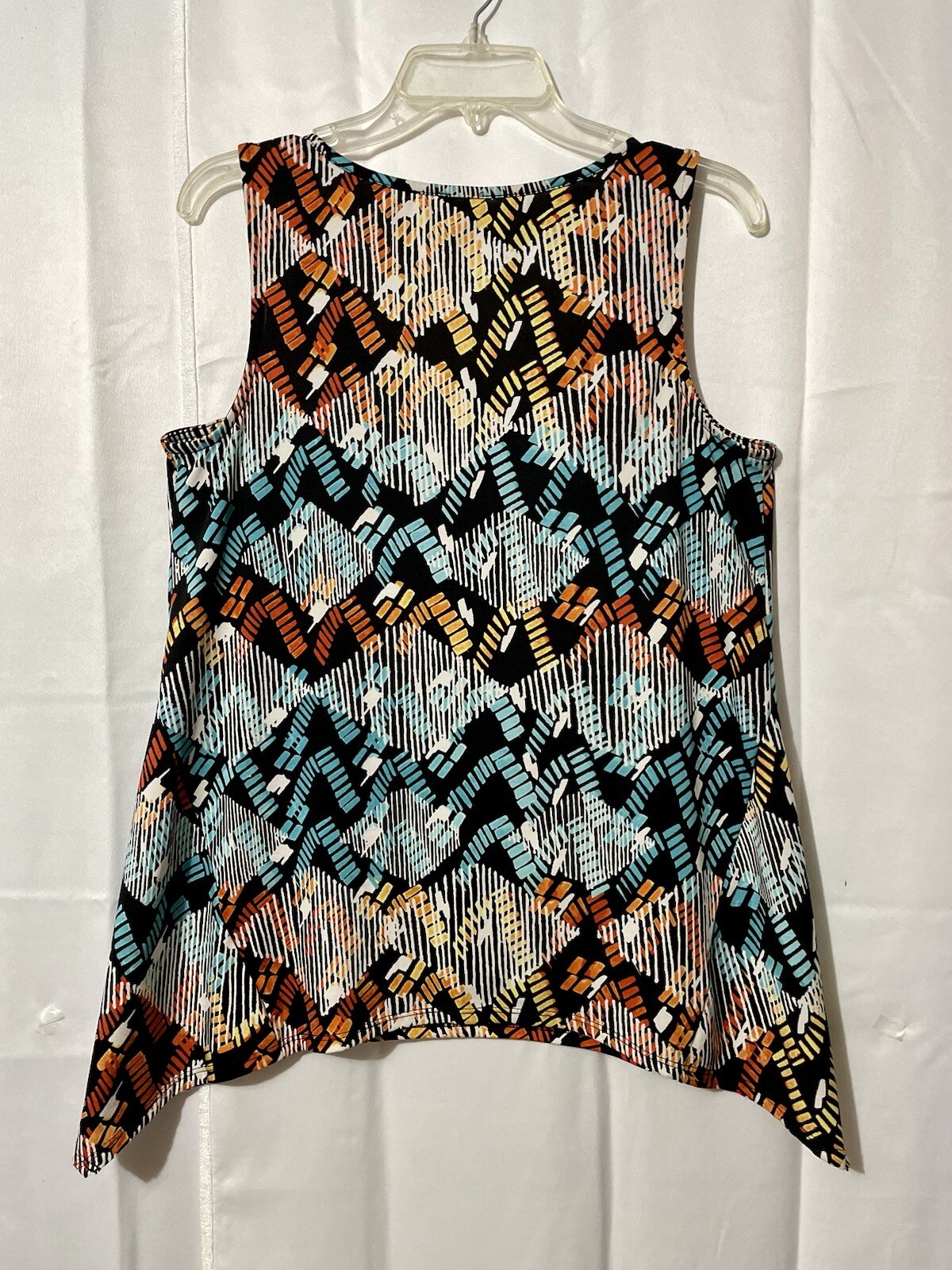 AB Studio Bright Flowy Classy Colorful Geo Print Shark Bite Hem Blouse Sz M