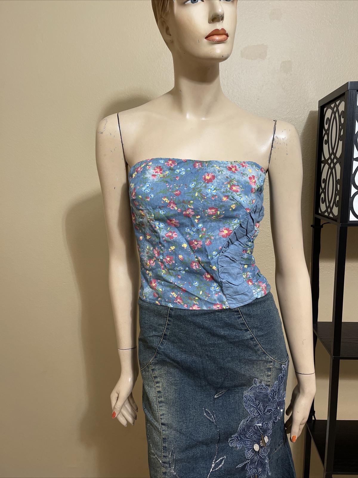 Women’s Blue Floral Denim Casual Summer Opened Ruffle Zipper Size M Blouse Top