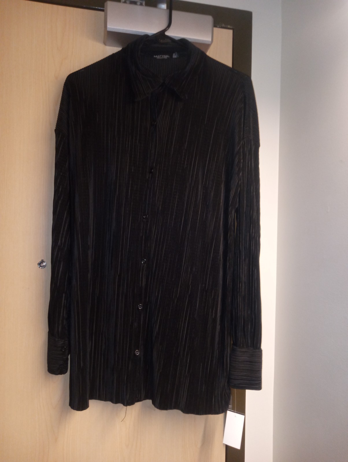 Nasty Gal Top Shirt Blouse Black Size 6 Long-sleeve Collar Button-down