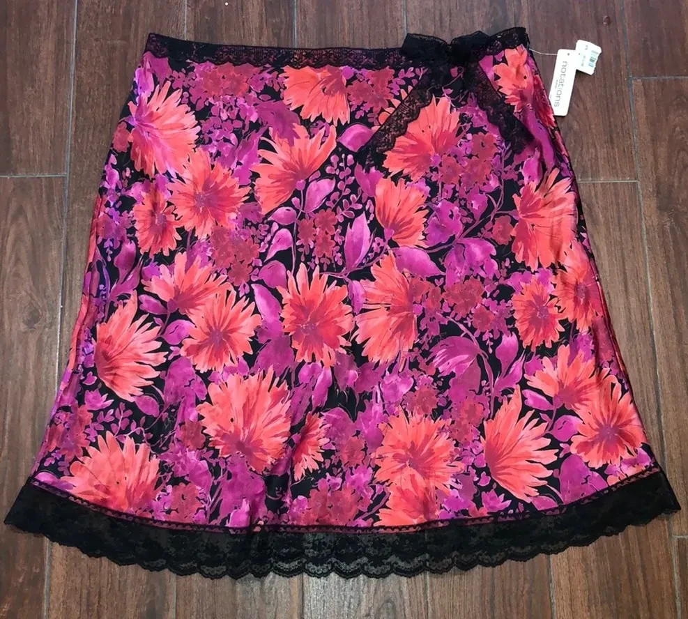 READ! Vintage All-Over Floral Scalloped Lace Trim Bow Accent A-Line Skirt, NWT