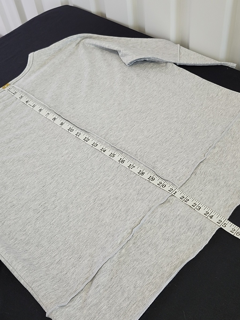 SPANX Womens Perfect Length Top Light Gray Pullover Sz Medium Lounge 50171R