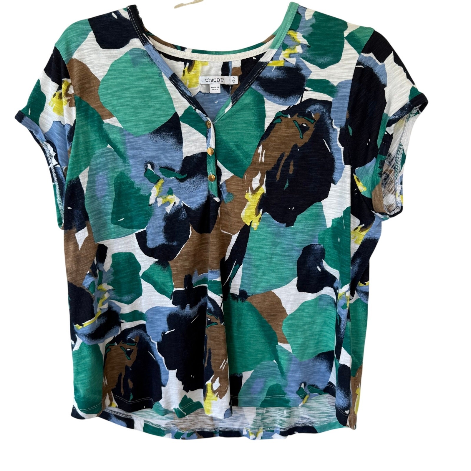 Chico’s brand multicolored abstract floral cap sleeve henley top Size XL