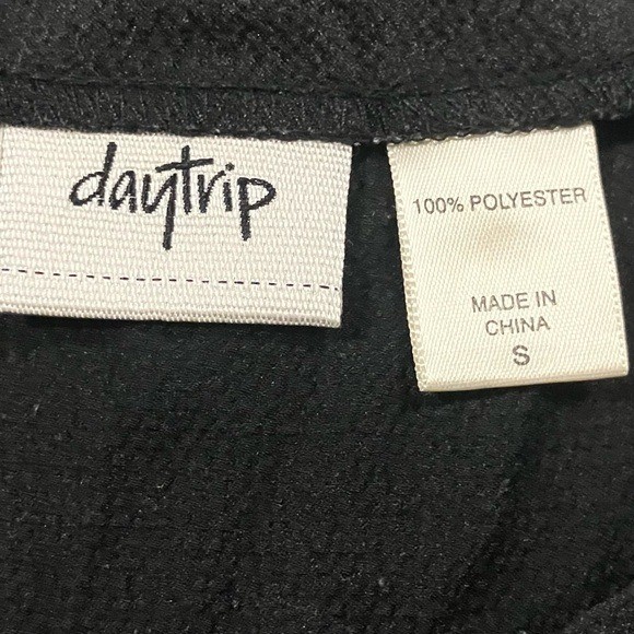 Daytrip Black Floral Embroidered Lace-Up Blouse Size Small Boho Casual Feminine
