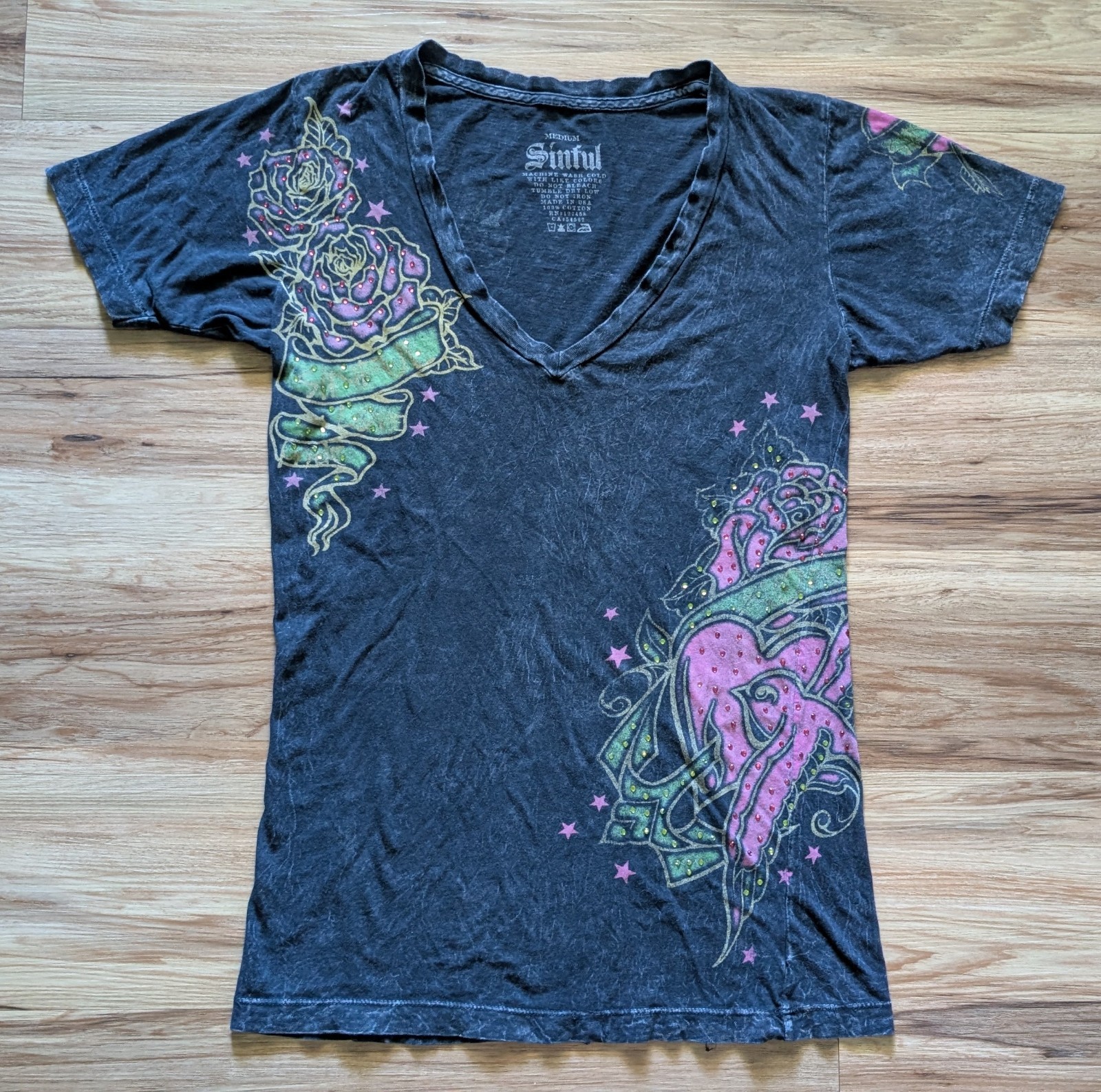 Sinful By Affliction V Neck Shirt Womens M Black Rhinestone Tattoo Rose Y2K Goth
