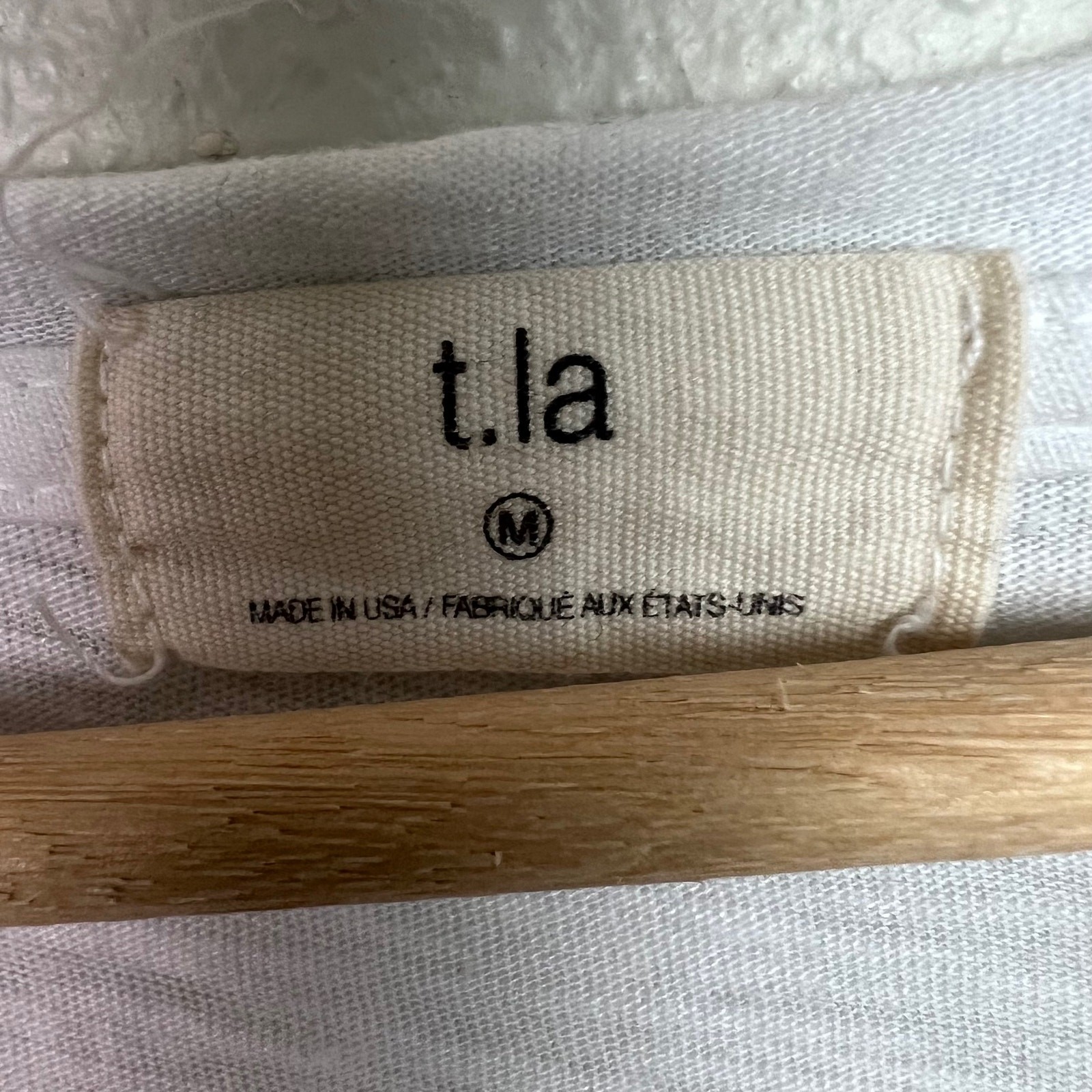 Anthropologie T.La The Lars Classic V-Neck Tee Medium White Rainbow Embroidery