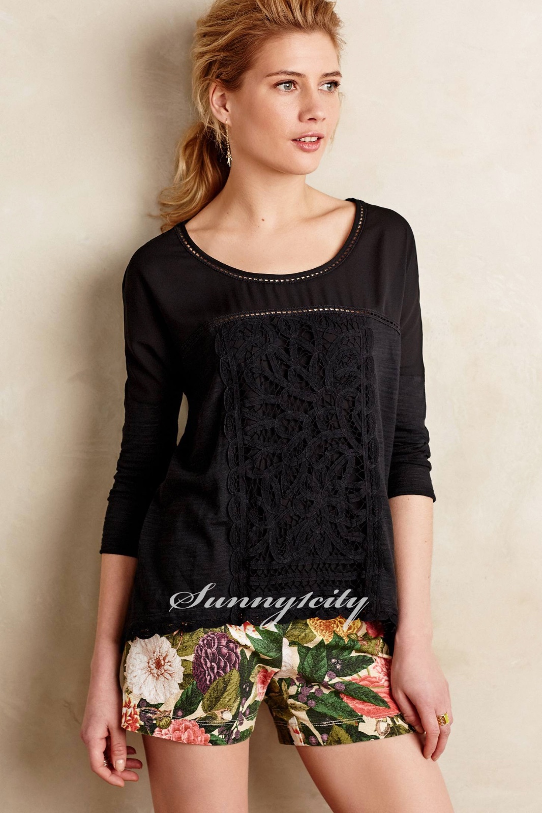 NWT XS Anthropologie Tayrona Lace Top by Meadow Rue Black color, Simply Elegant