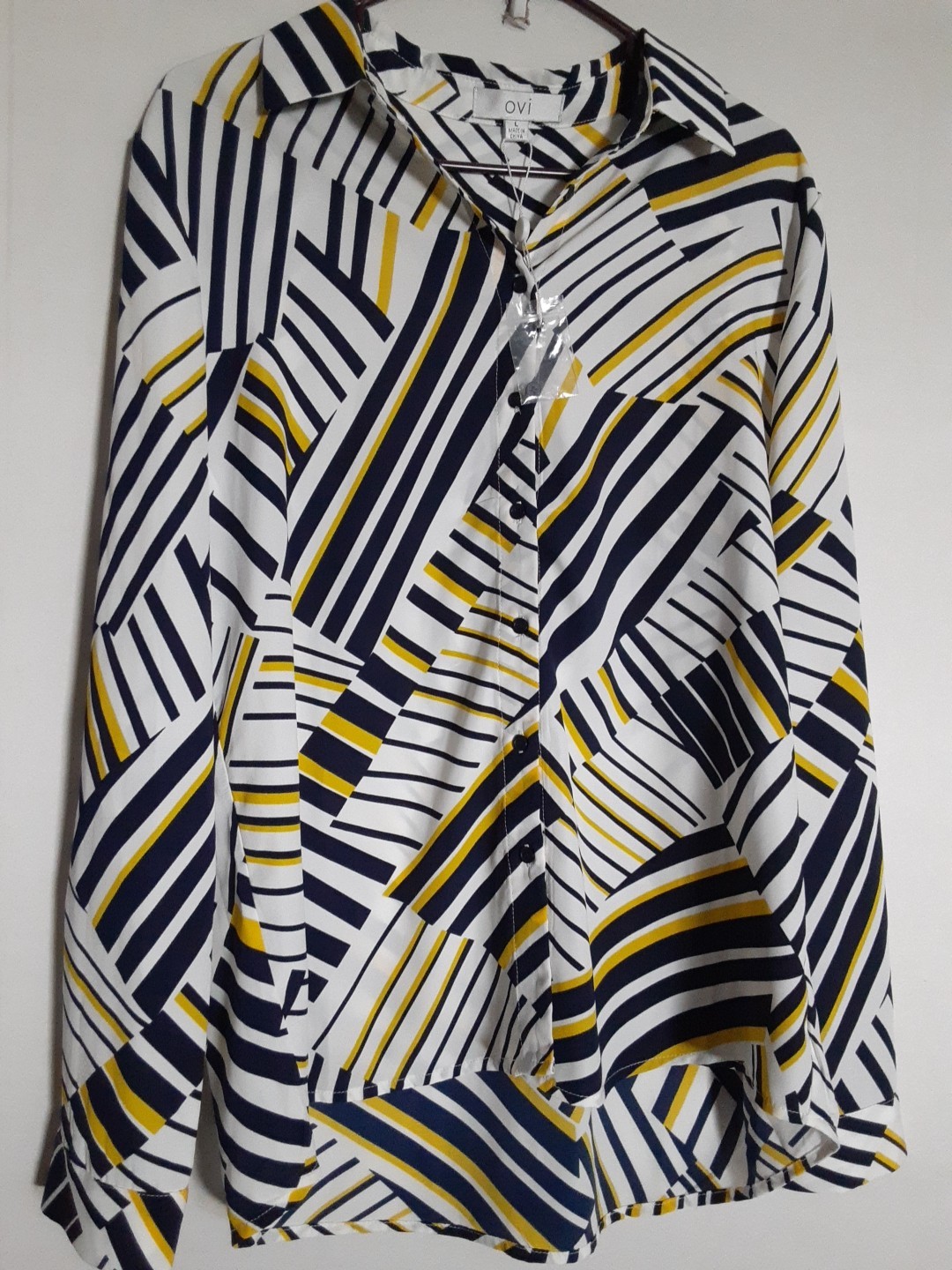 Ovi Nwot Womens Button-up Top Size Large
