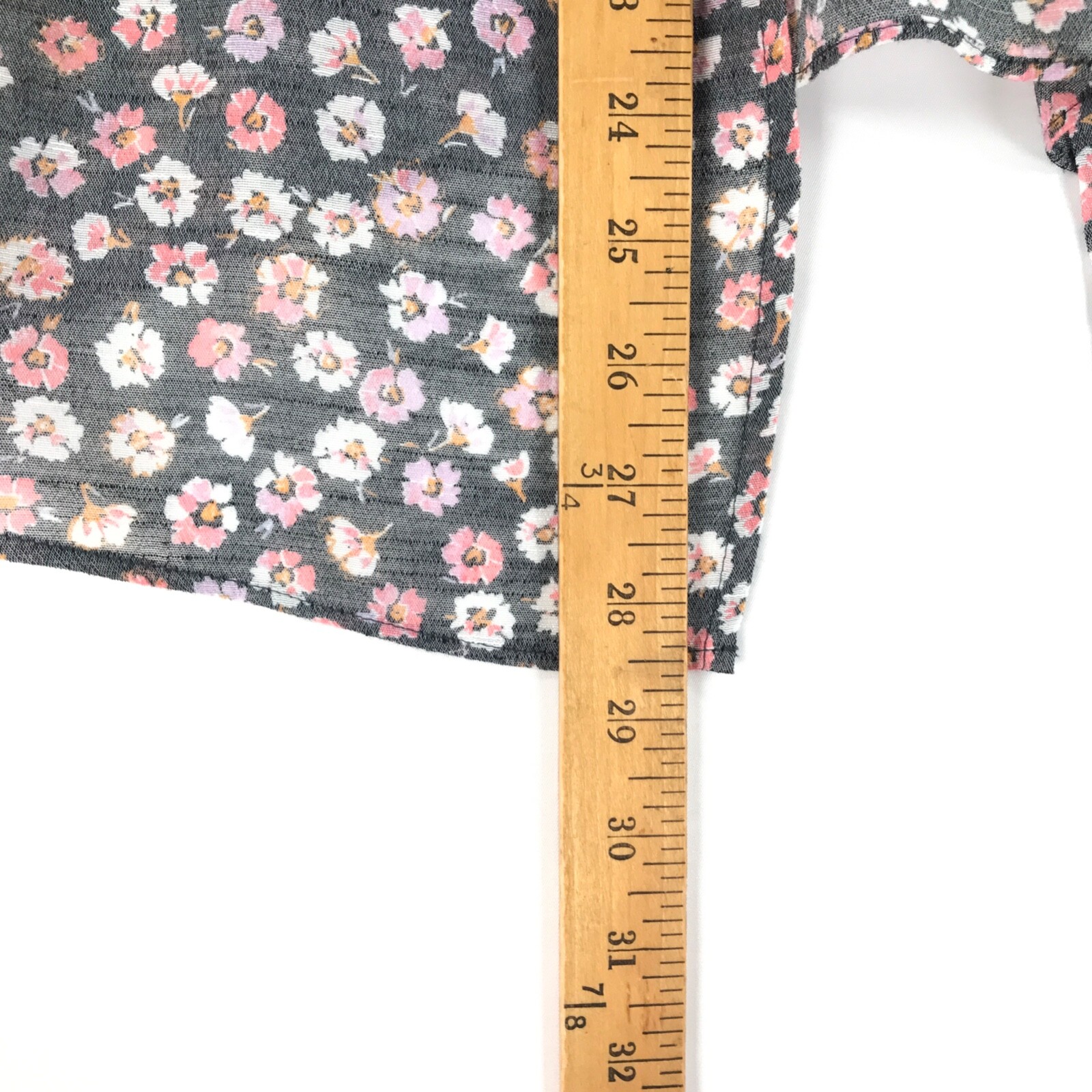 Lauren Conrad Back Slit Blouse Women’s XL Gray Pink Floral 3/4 Sleeve Pullover