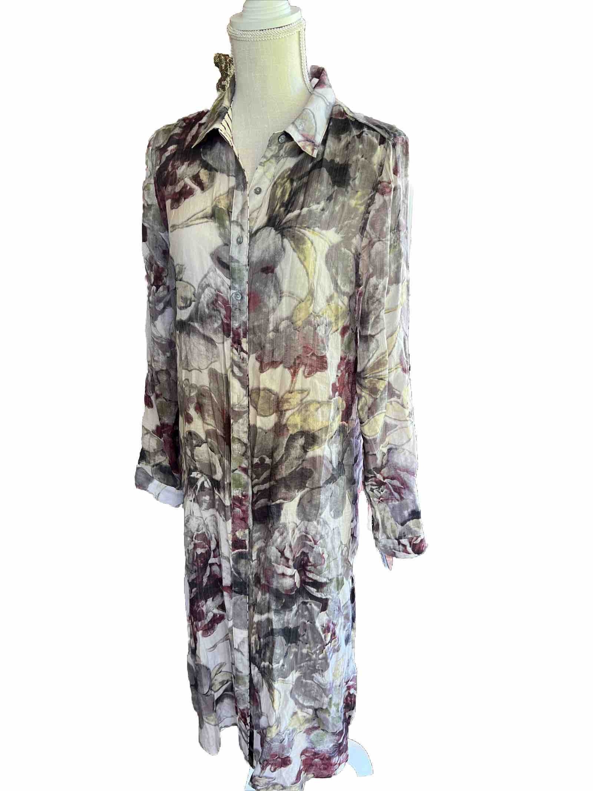 Mystree Maxi Button Down Top Tunic Floral Size Small Colorful Side Slit