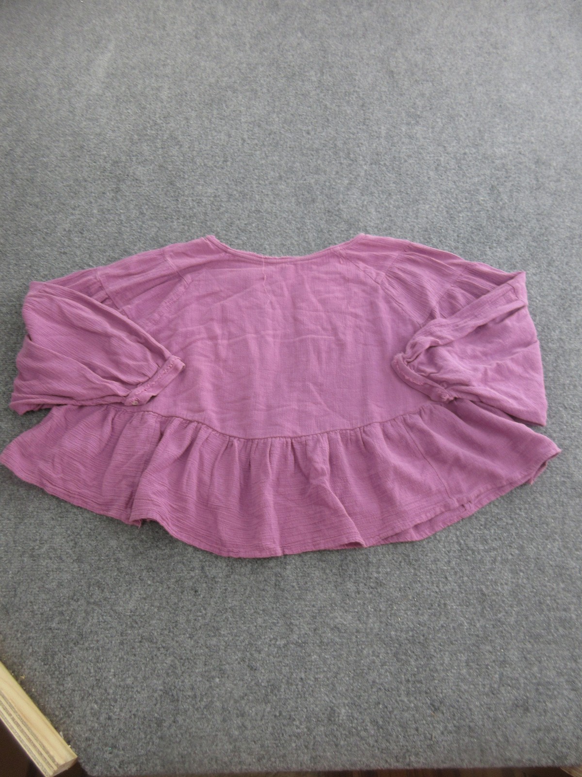 Free People Blouse Womens Small Purple Ruffle Hem Balloon Sleeve Scoop Neck Boho