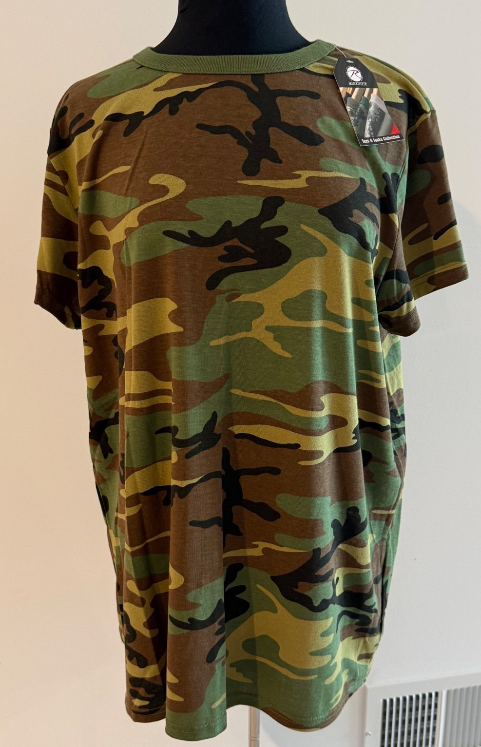 NWT Women’s Rothco Woodland Camo T-Shirt Top Military Army Tee Green Size 2X