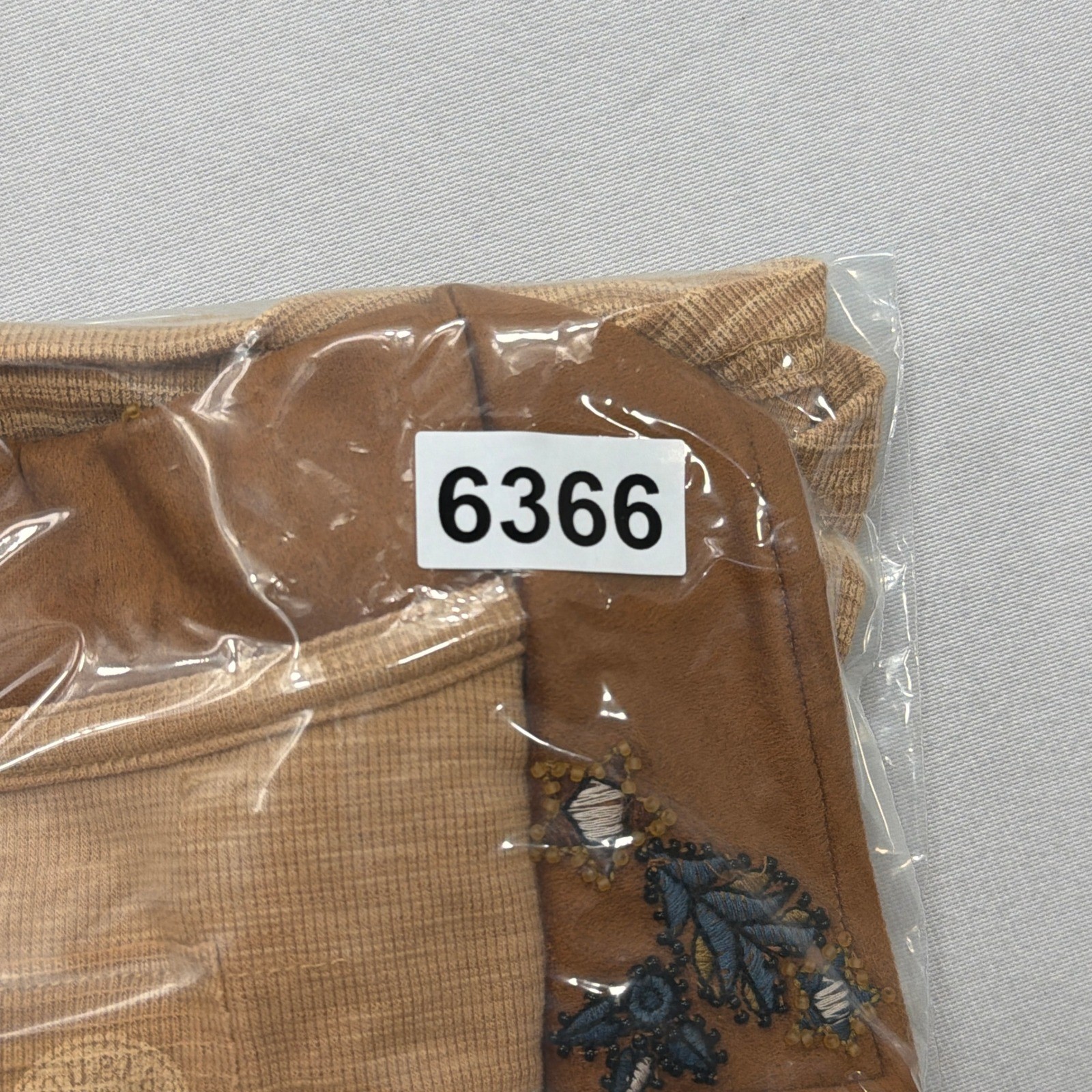 Double D Ranch Top Embroidered Beaded Cuff Stripe Dust Tan Women Size M NWT