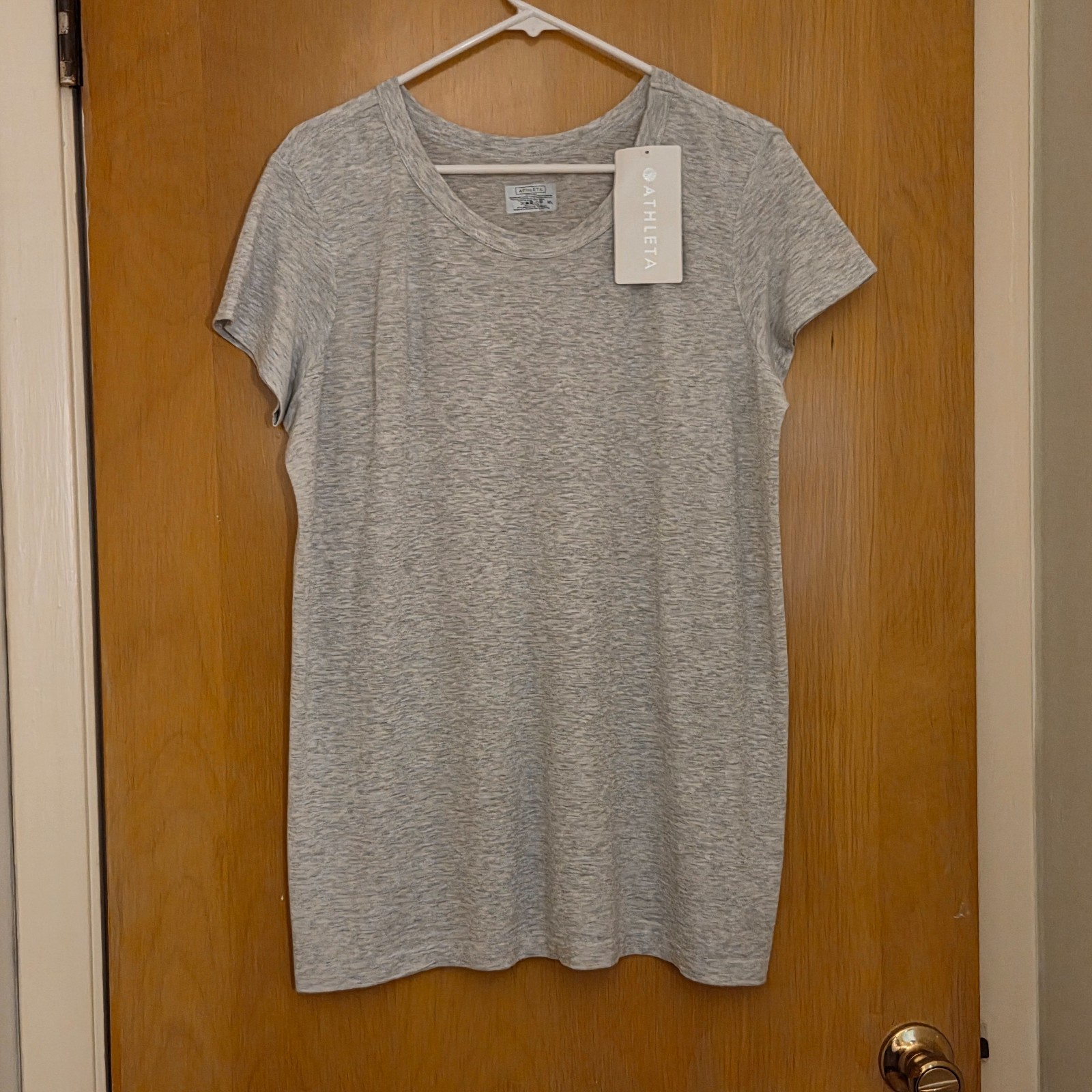 NWT Athleta Light Grey Heather Short Sleeve Tee Shirt Womens XL Seamless Classic