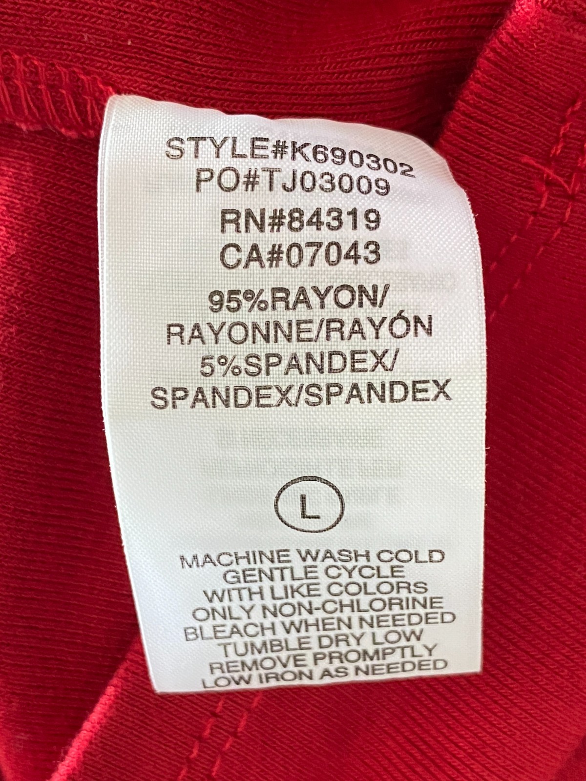 Cyrus Essentials Red Top Size Large Short Sleeve Round Neck Fitted