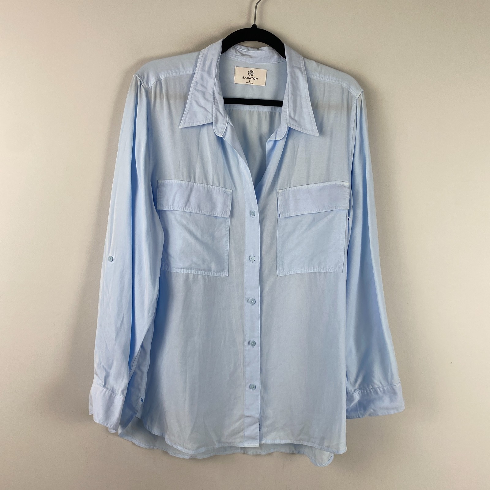 Aritzia Babaton Utility Shirt Size Large Light Blue Button Up Tencel Pockets