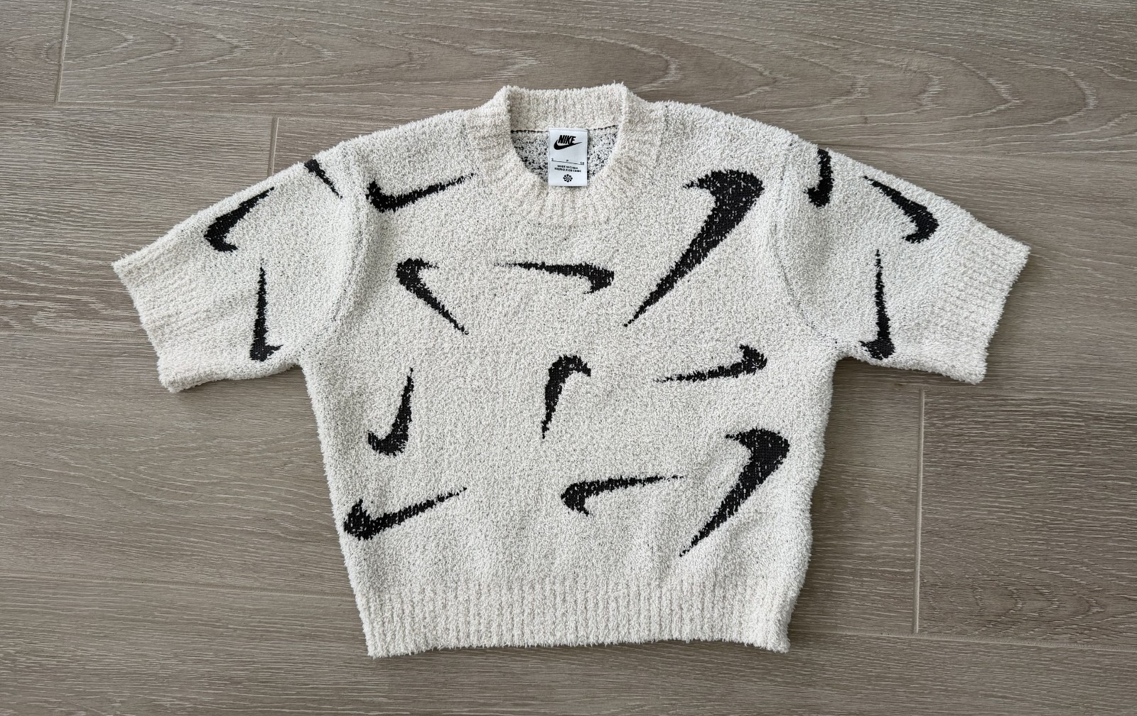NIKE Sportswear Phoenix Cozy Boucle Top LIGHT ORE WOOD BROWN/ ASH Small