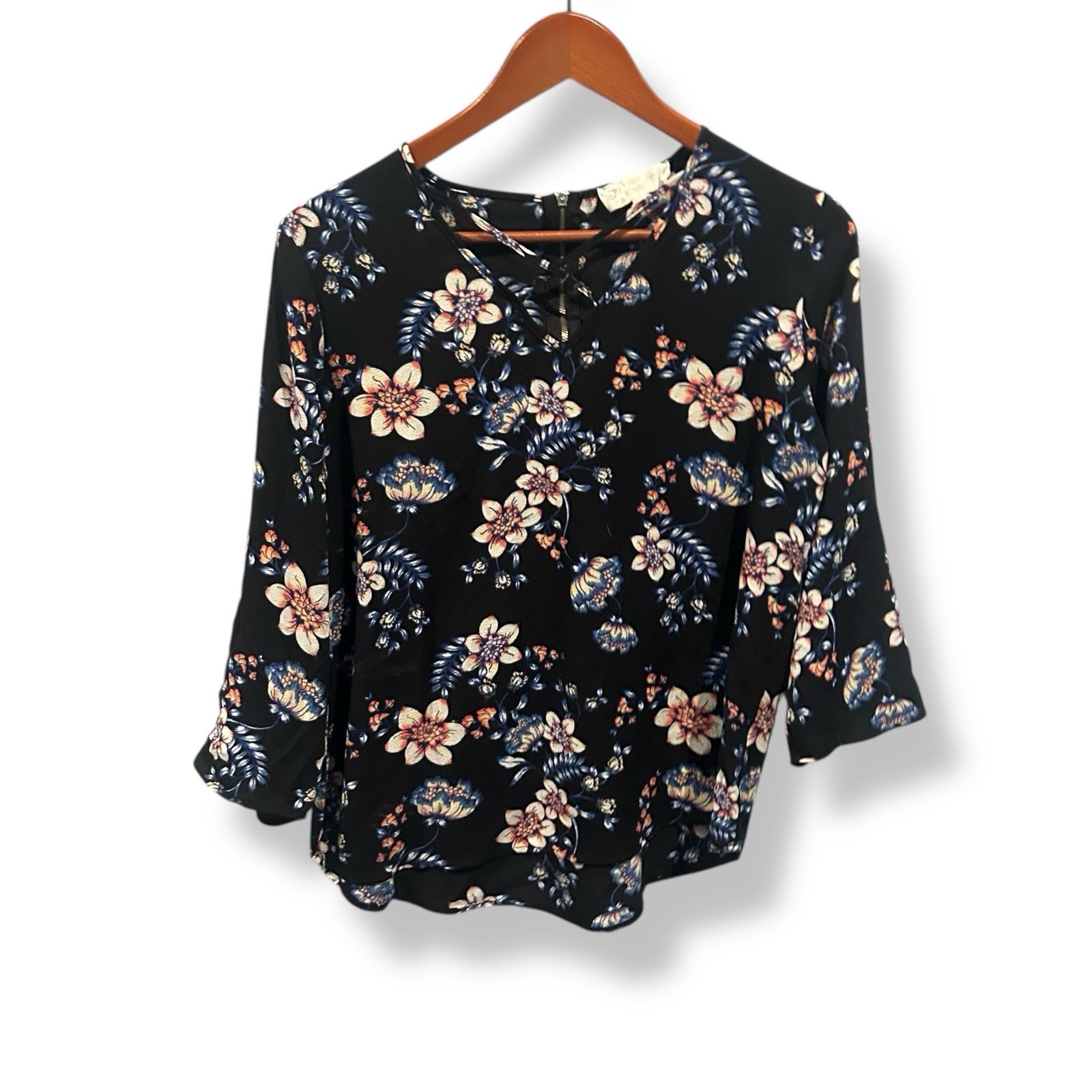 Pink Republic Black Blouse With Floral Pattern Women’s Size M Criss Cross