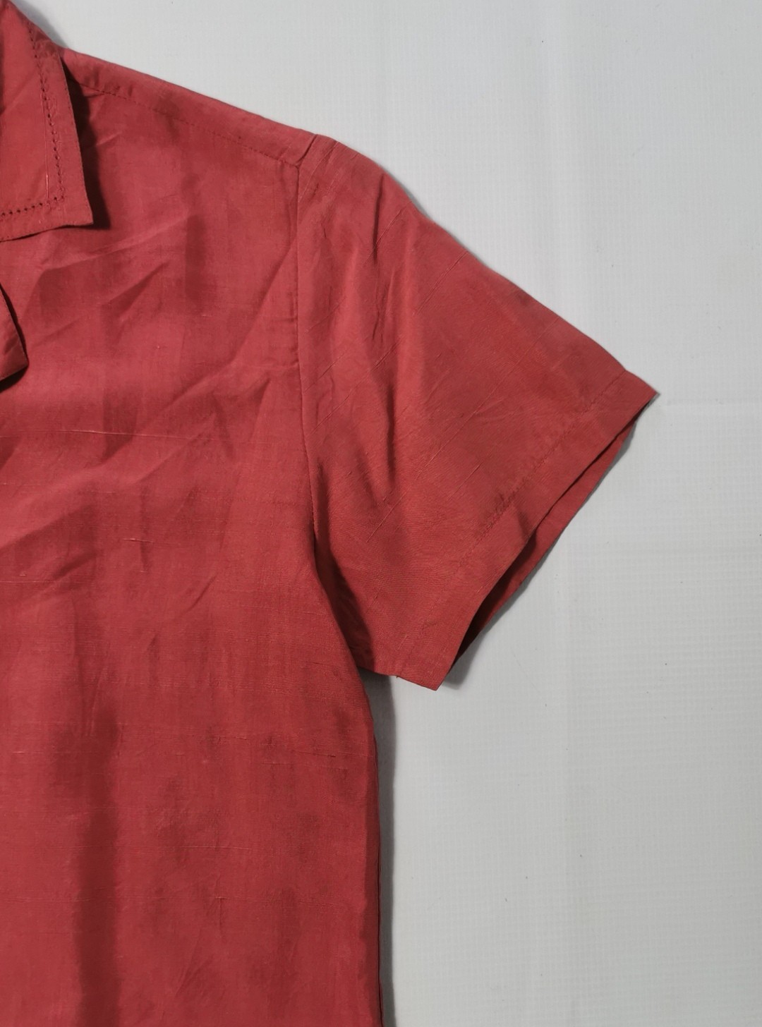 Paul Harris Silk Blouse. Silk blouse. Used in good condition 100% silk size:S