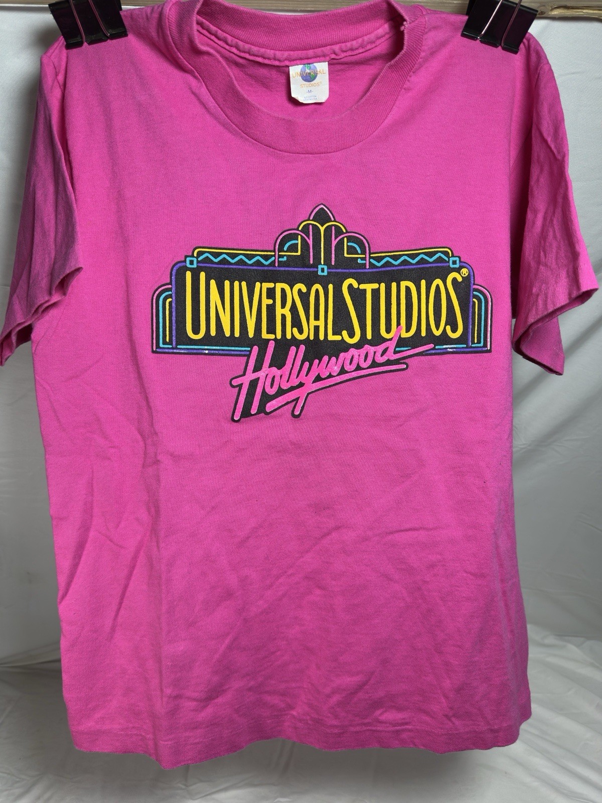 Vintage 90’s Universal Studios Hollywood Plane Logo Women’s T-shirt Sz M (SS) PK