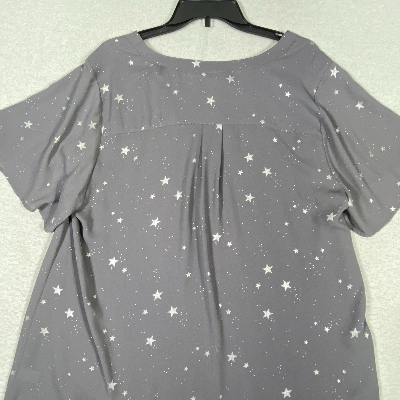 Torrid Georgette Star Print Blouse Women’s 2X Button Placket Short Sleeve V-Neck