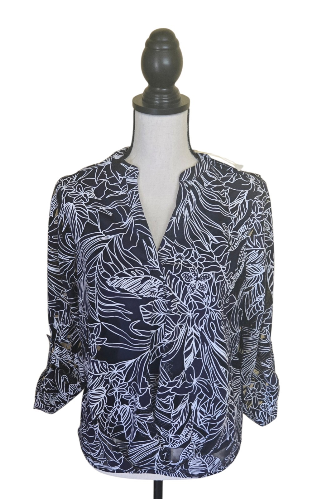 NY Collection Navy/White Leaf Floral Design Top/Blouse Size Small NWT