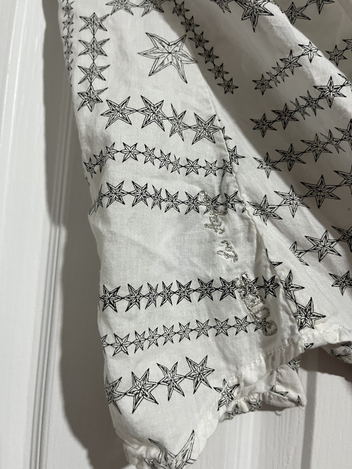 GUESS Off-white Trendy & Stylish Stars Studded Casual Shirt Snap Size UK 4 EU 32