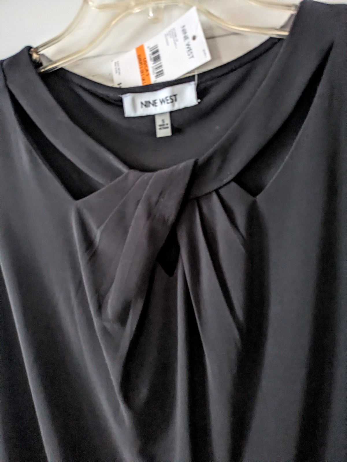 Nine West Black Twist Front Cutout Sleeveless Knit Tank Top Womens Sz Small NWT