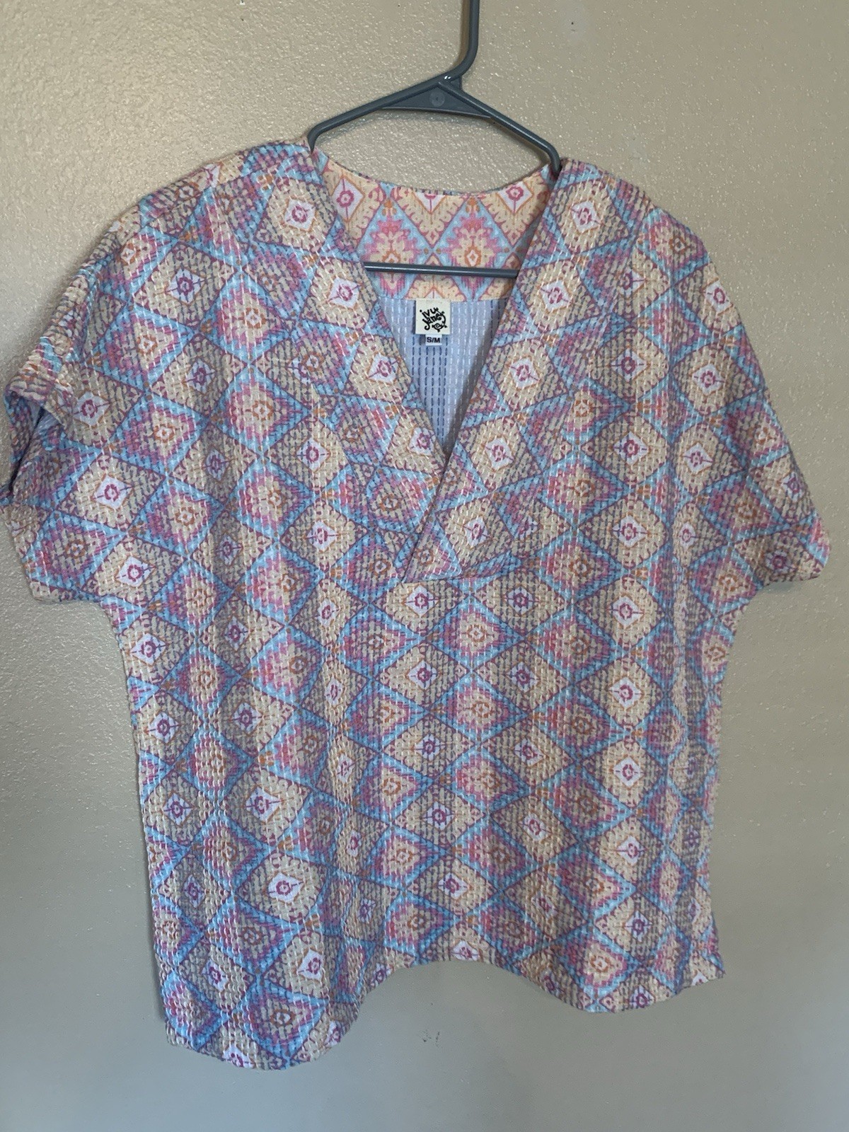 Ivy Jane Embroidered V Neck Short Sleeve Oversized Top Size S/M