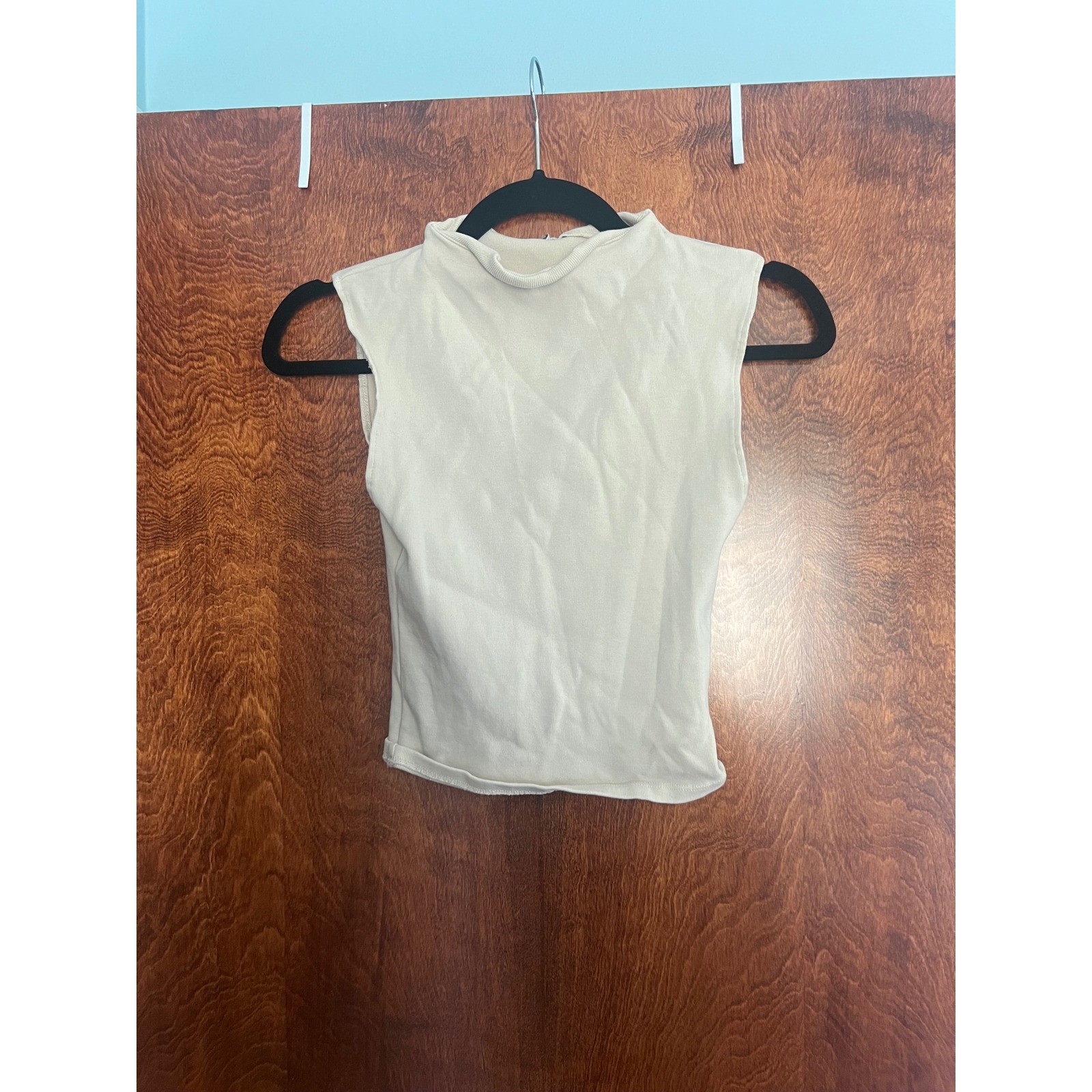Zara Ribbed Mock Neck Tank Top Womens Medium Cream Sleeveless Knit Basic