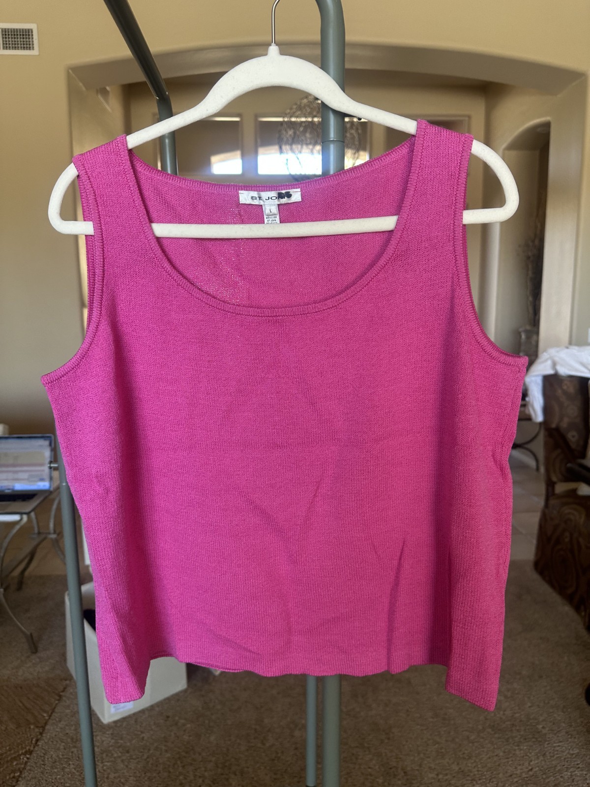 St. John Hot Pink Knit Tank Top Scoop Neck Fine Gauge NWOT Women L