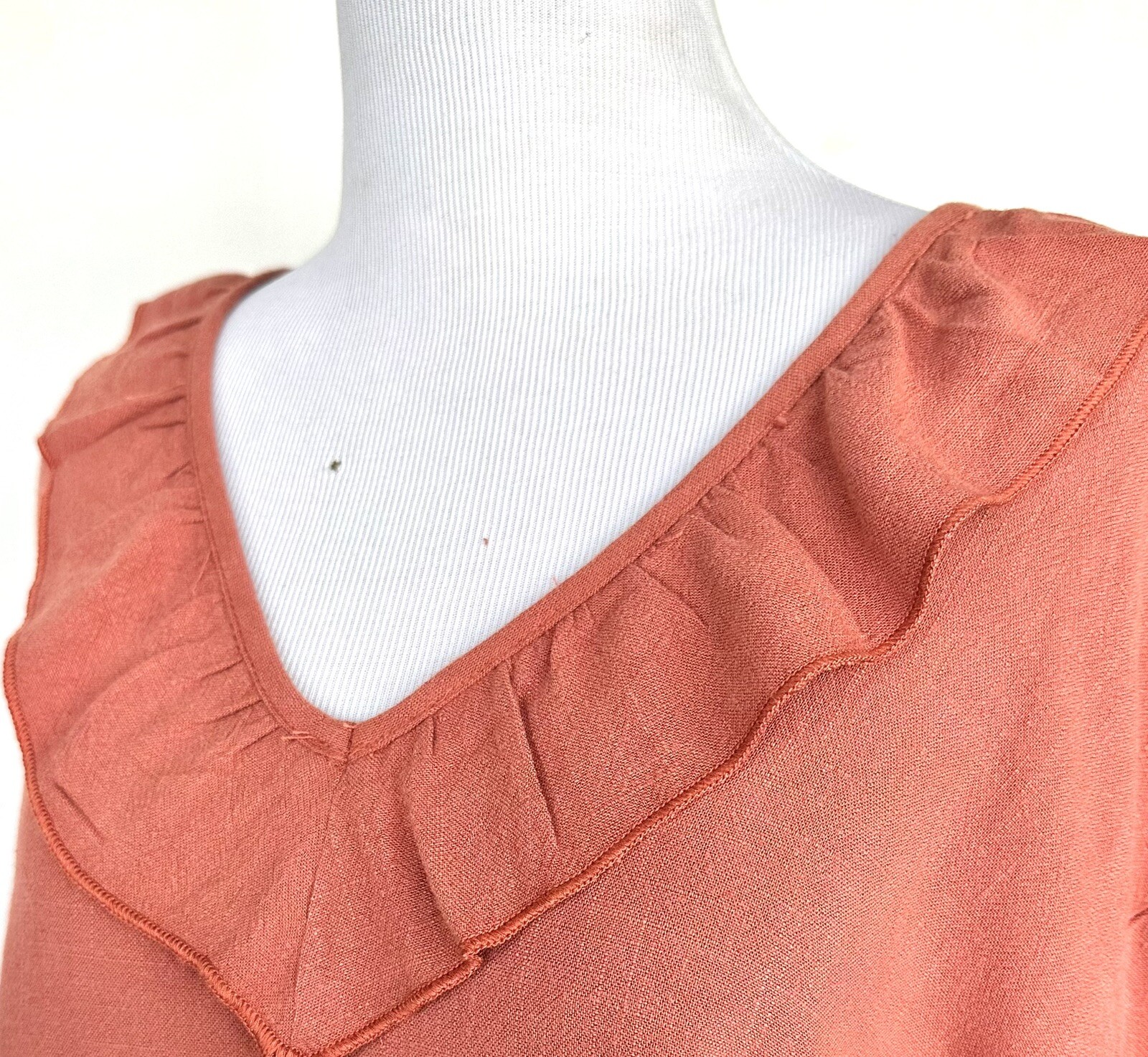 Paisley Vine Linen Mix Ruffle Neck Tunic Top Rust NWT $58 Smocked Cuff Small