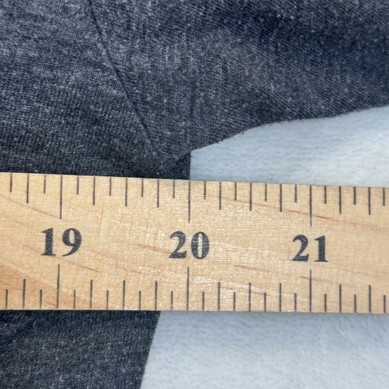 Sublime Charcoal Gray Graphic Cropped T-Shirt Large