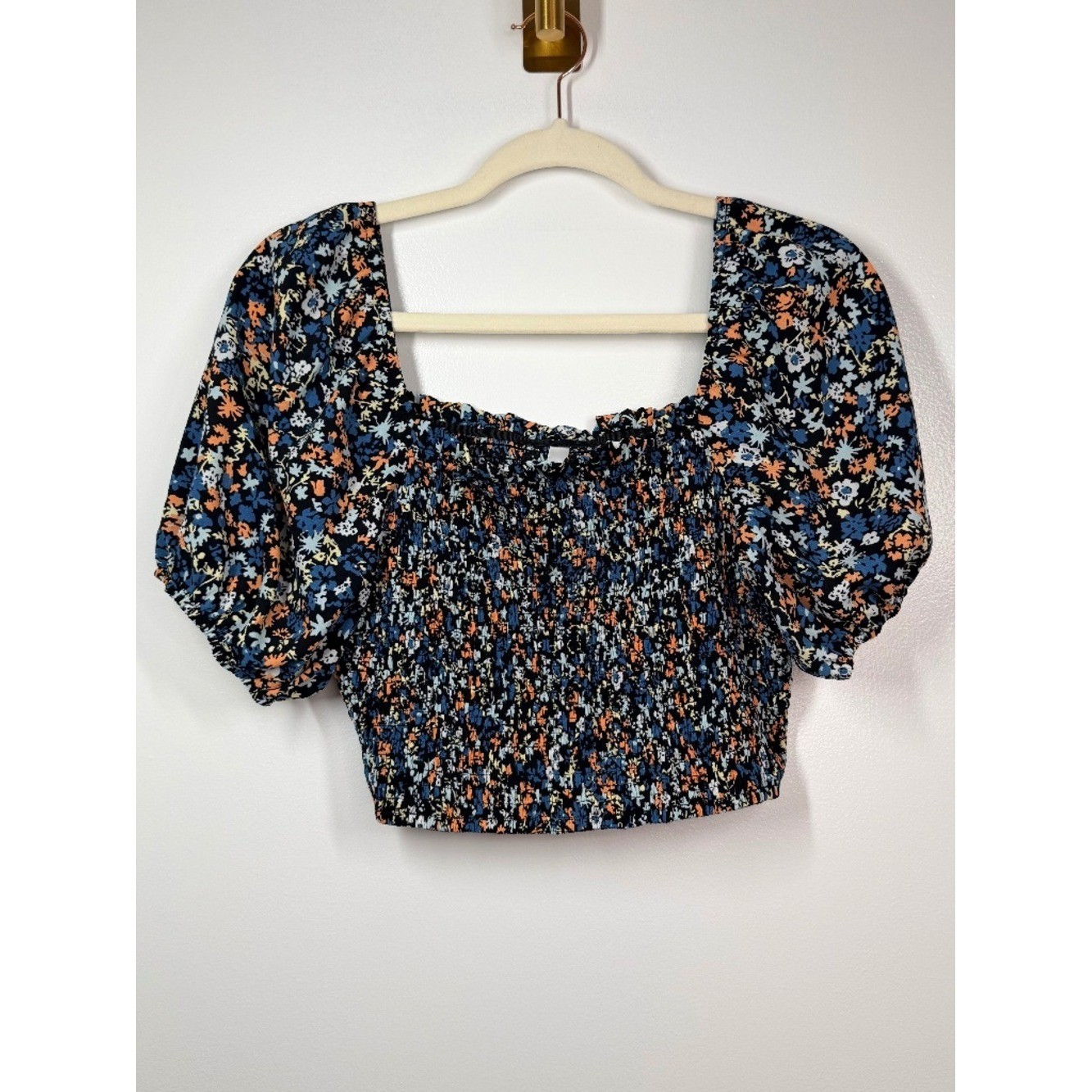 Dokotoo Smocked Floral Puff Sleeve Crop Top Blouse – Size Large Boho Cottagecore
