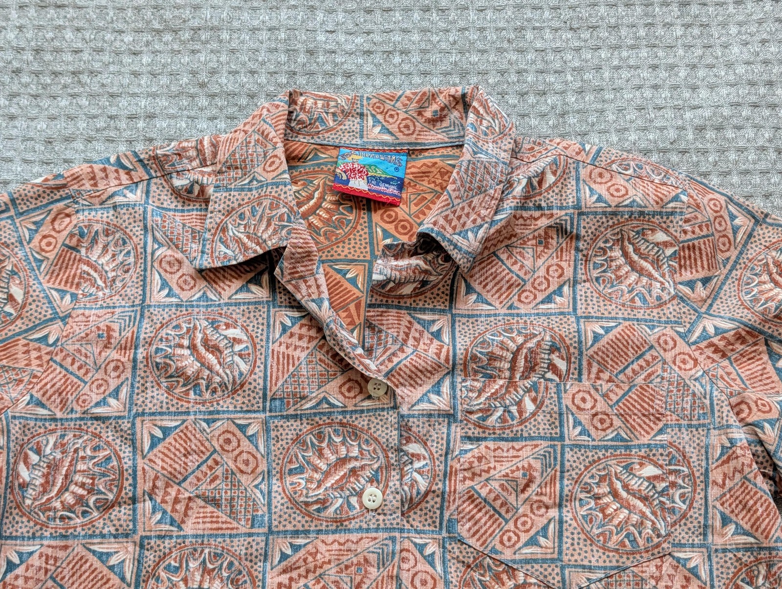 Joe Kealoha’s Shirt Women Medium Brown Geometric Hawaiian Cotton Camp Aloha