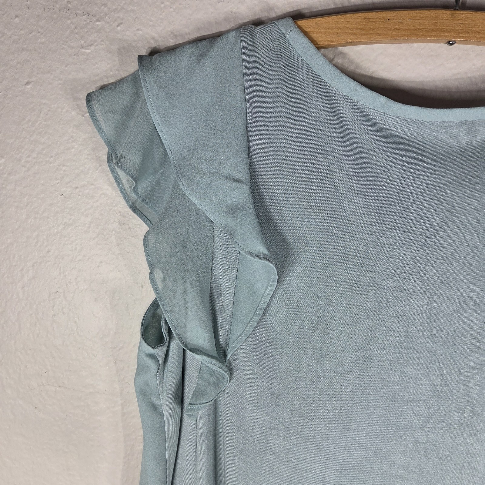 LOFT Mint Blue Ruffle Top Blouse Sleeveless Petite Size SP Round Neck