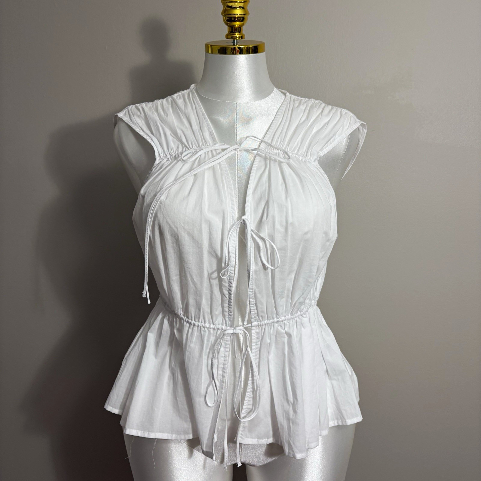 H&M Divided Women’s White Cotton Woven V-Neck Sleeveless Tie-Front Peplum S
