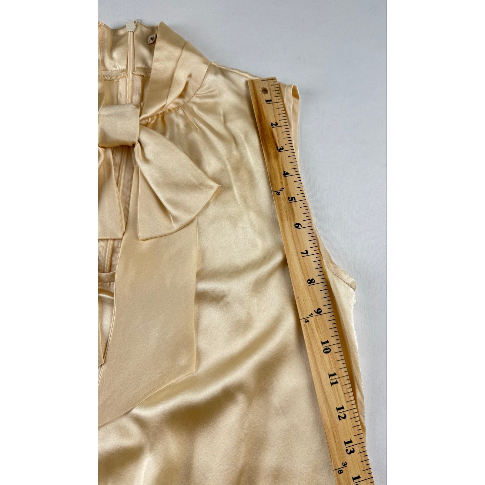 Nanette Lepore 100% Silk Sleeveless Bow Neck Blouse Champagne Ivory Size 2 USA