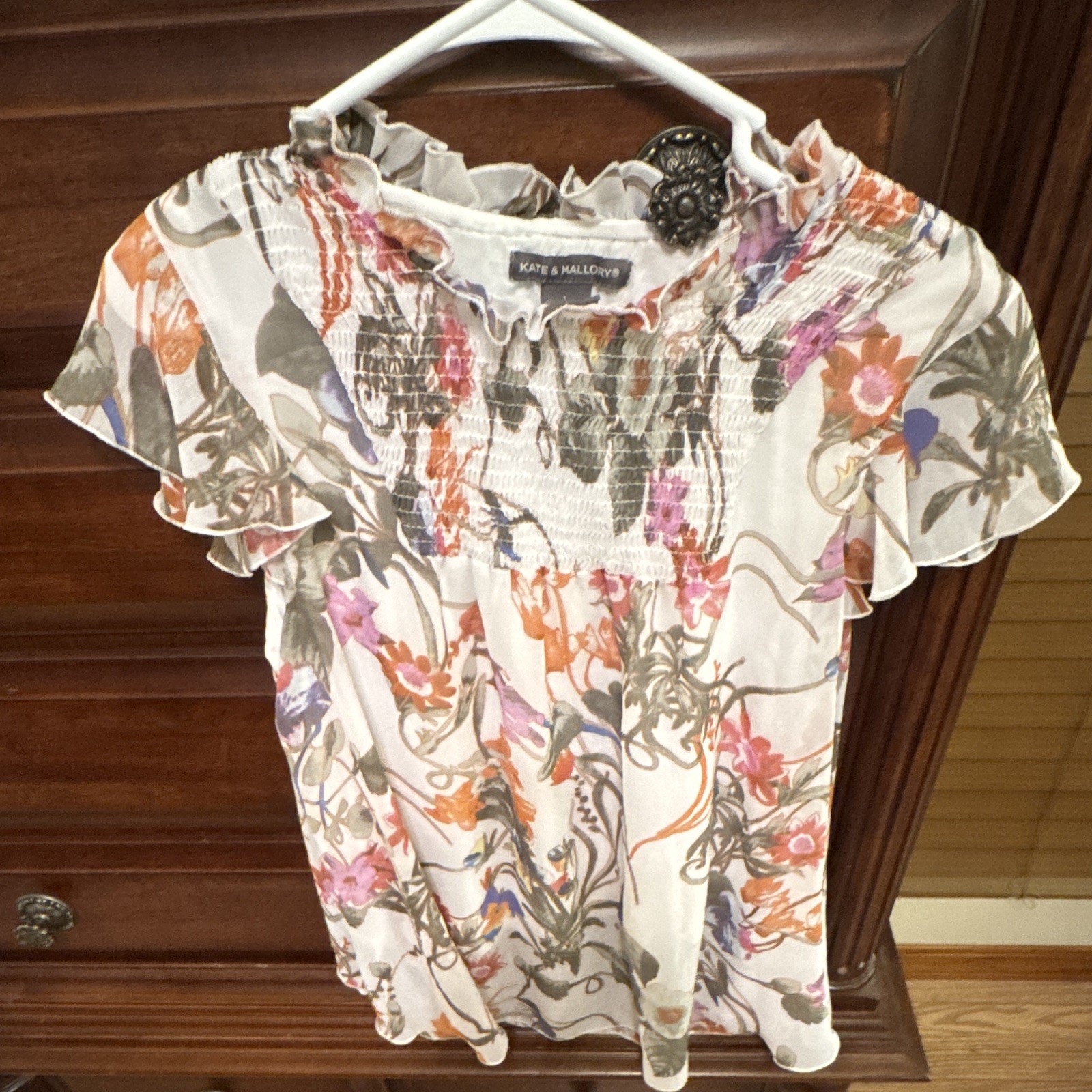 Kate & Mallory Womens L Ivory Multicolor Floral Round Neck Flutter Sleeve Blouse